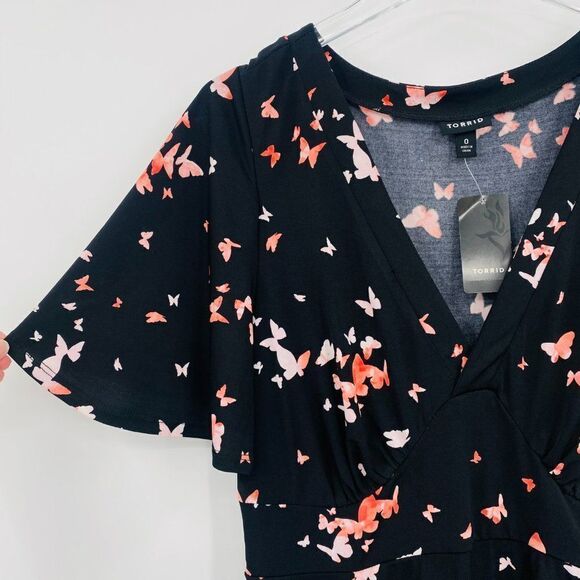 NWT Torrid Size 0X Black & Pink V Neck Flutter Sleeve Butterfly Midi Dress - Picture 5 of 9